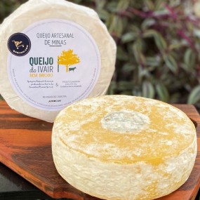 Queijo do Ivair Canastra Bem Brioso