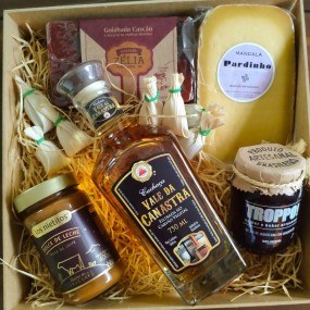 Cesta de Produtos Artesanais