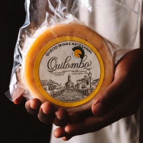 Queijo do Serro Quilombo Maturado na Cachaça 